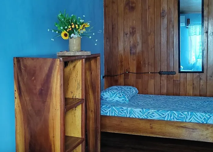Lodge Mar Y Sol