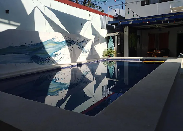 Lodge Mar Y Sol *